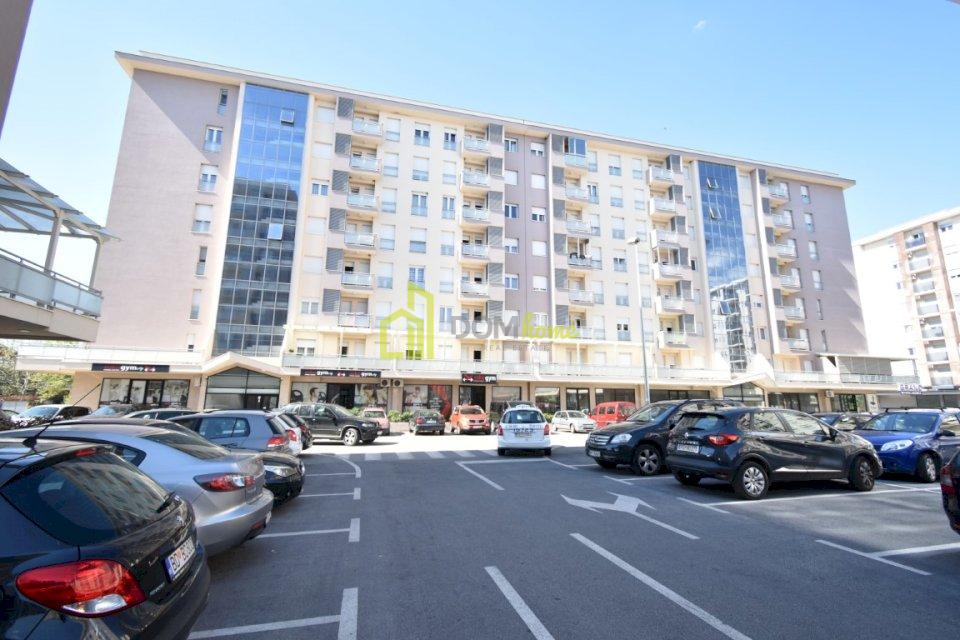 Dvosoban stan 64m2, City kvart